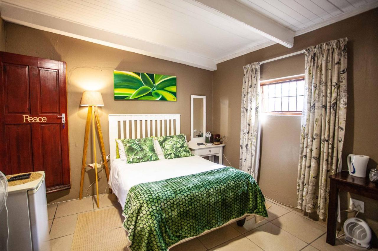 Flametree Guesthouse สเวลเลนดาม ห้อง รูปภาพ