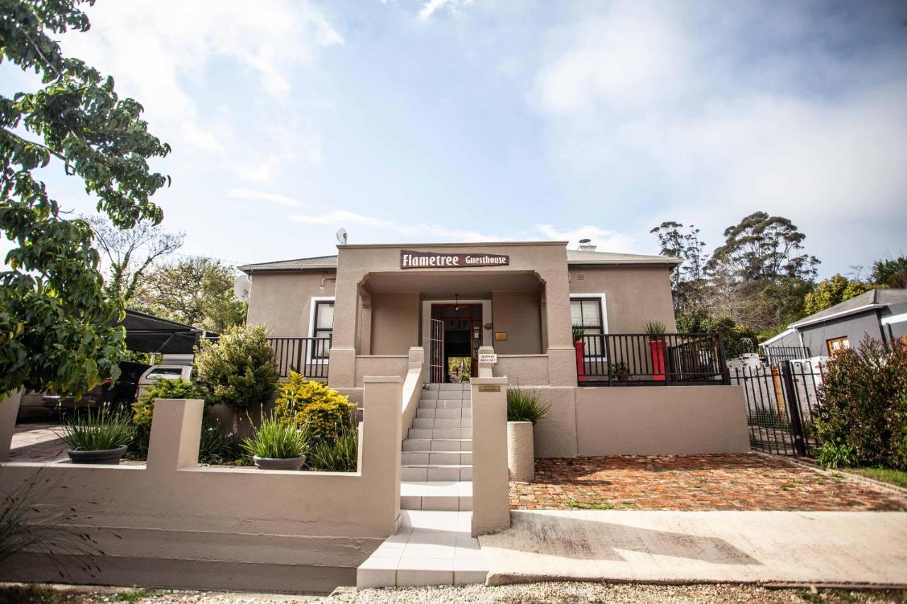 Flametree Guesthouse สเวลเลนดาม ภายนอก รูปภาพ