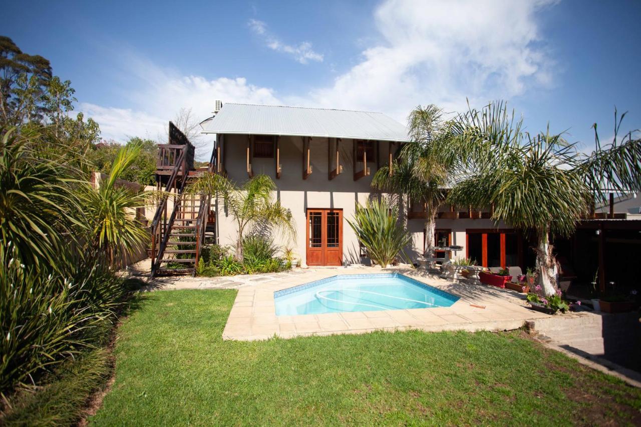 Flametree Guesthouse สเวลเลนดาม ภายนอก รูปภาพ