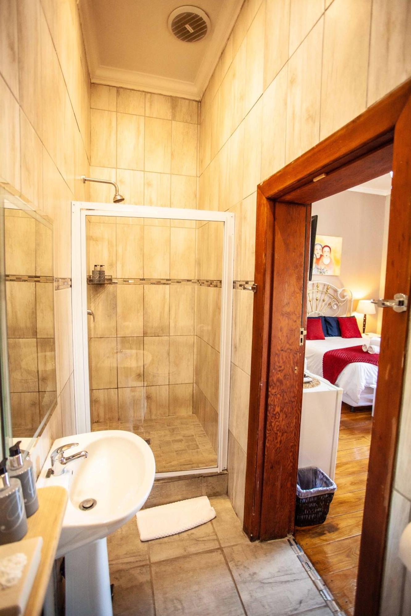 Flametree Guesthouse สเวลเลนดาม ห้อง รูปภาพ
